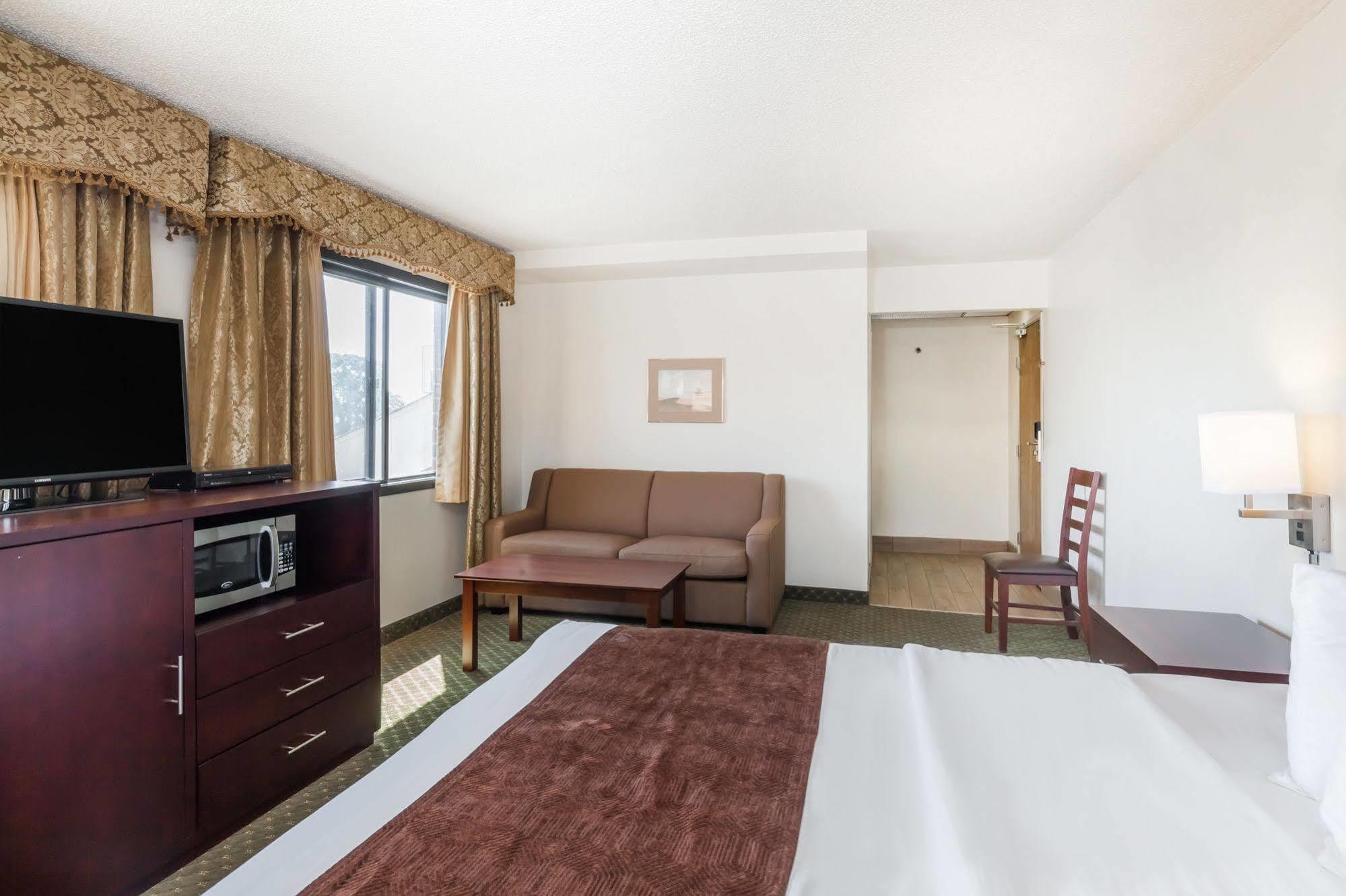 Quality Inn & Suites Clackamas - Portland Eksteriør bilde